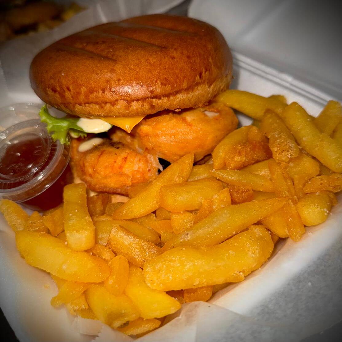 Chicken Burger con Papas