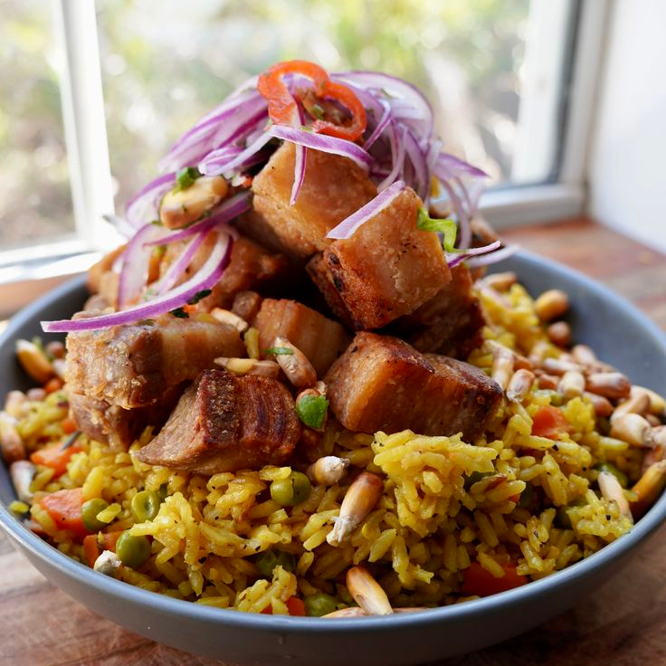 COMBO BOWL DE CHICHARRÓN + GAEOSA 250 GRATIS
