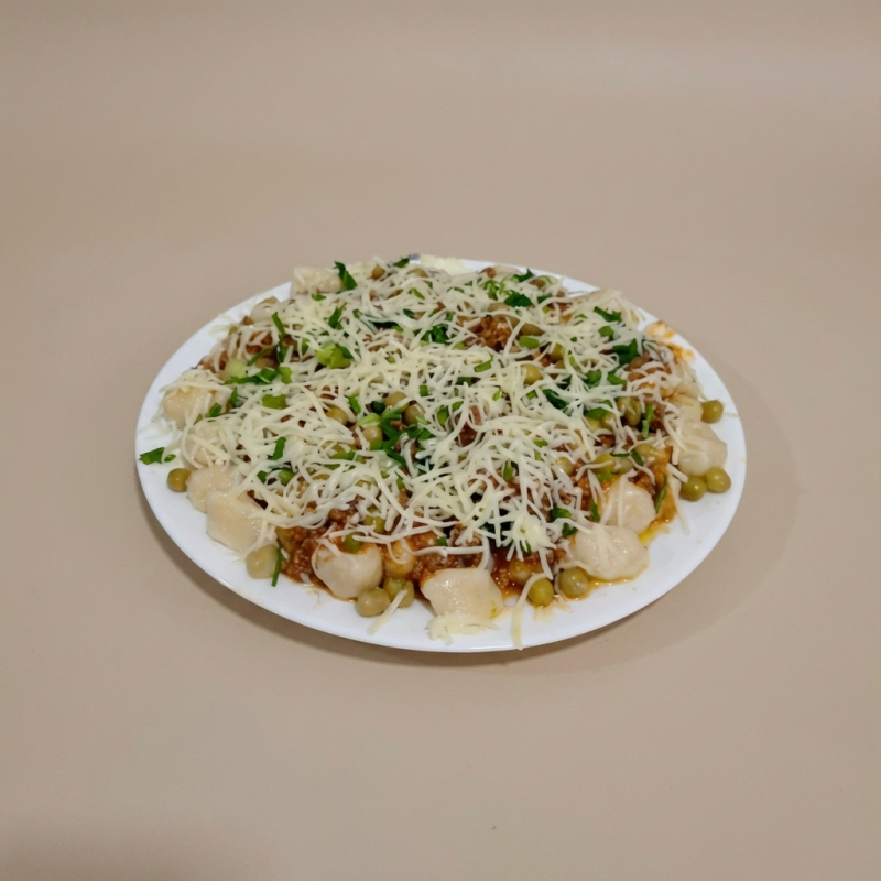 Marmitas- média (200g) - grande (400g). marmita saudável, saborosa, prática e nutritiva! . observações: -marmitas congeladas, aquecimento no microondas, forno ou banho maria.
