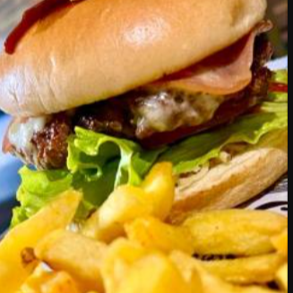 Combo Hamburguesa Sencilla + Papas + Bebida
