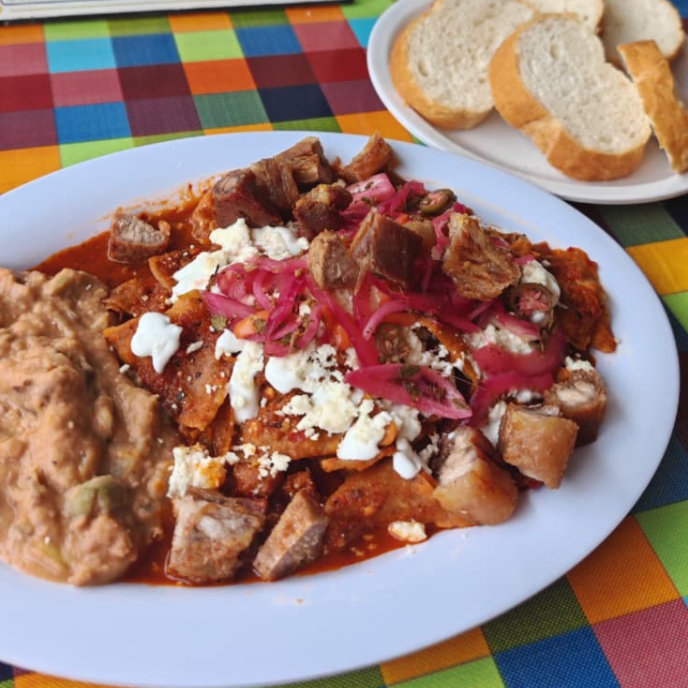 Chilaquiles Los 3 Cochinitos