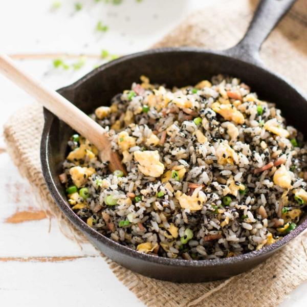 cebolinha, cenoura, ovo, arroz