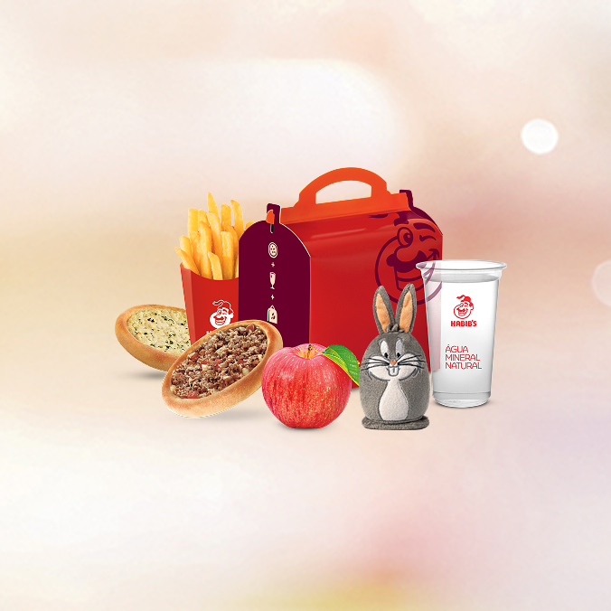Sempre uma surpresa diferente o kit habibs acompanha 2 esfiha à sua escolha, 1 maçã, 1 batata pequena 10g e 1 água 200ml. previna a obesidade infantil com adoção de alimentação saudável e prática de atividades físicas. (sujeita à disponibilidade no estoque).