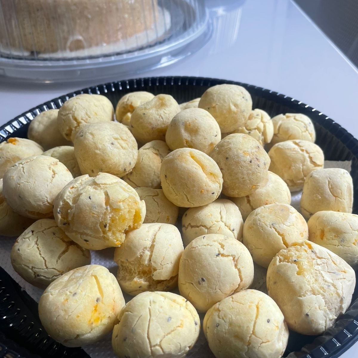 Pão de queijo em versão vegana.