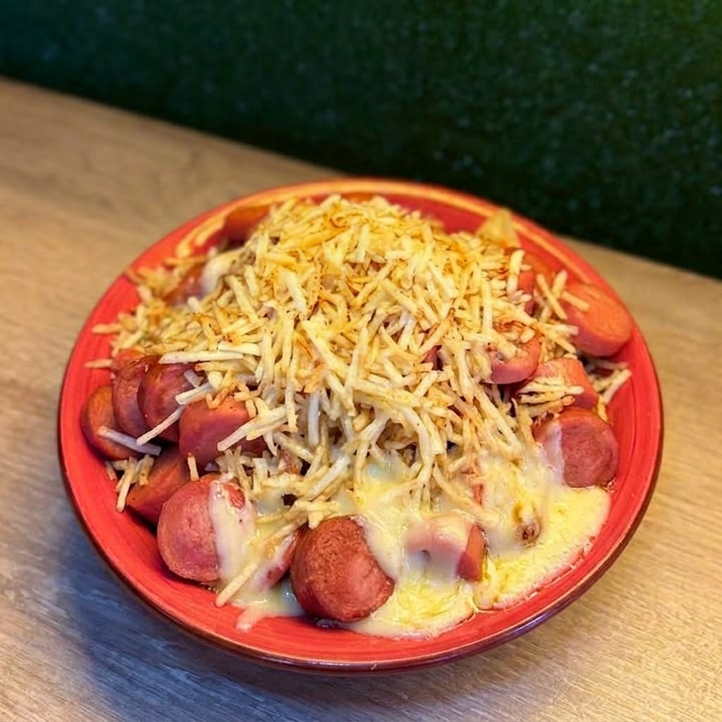 Salchi Gratinada