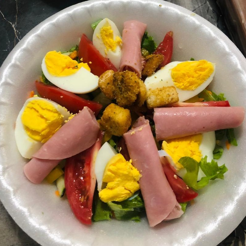 Combo Ensalada de la Casa + Agua + Postre