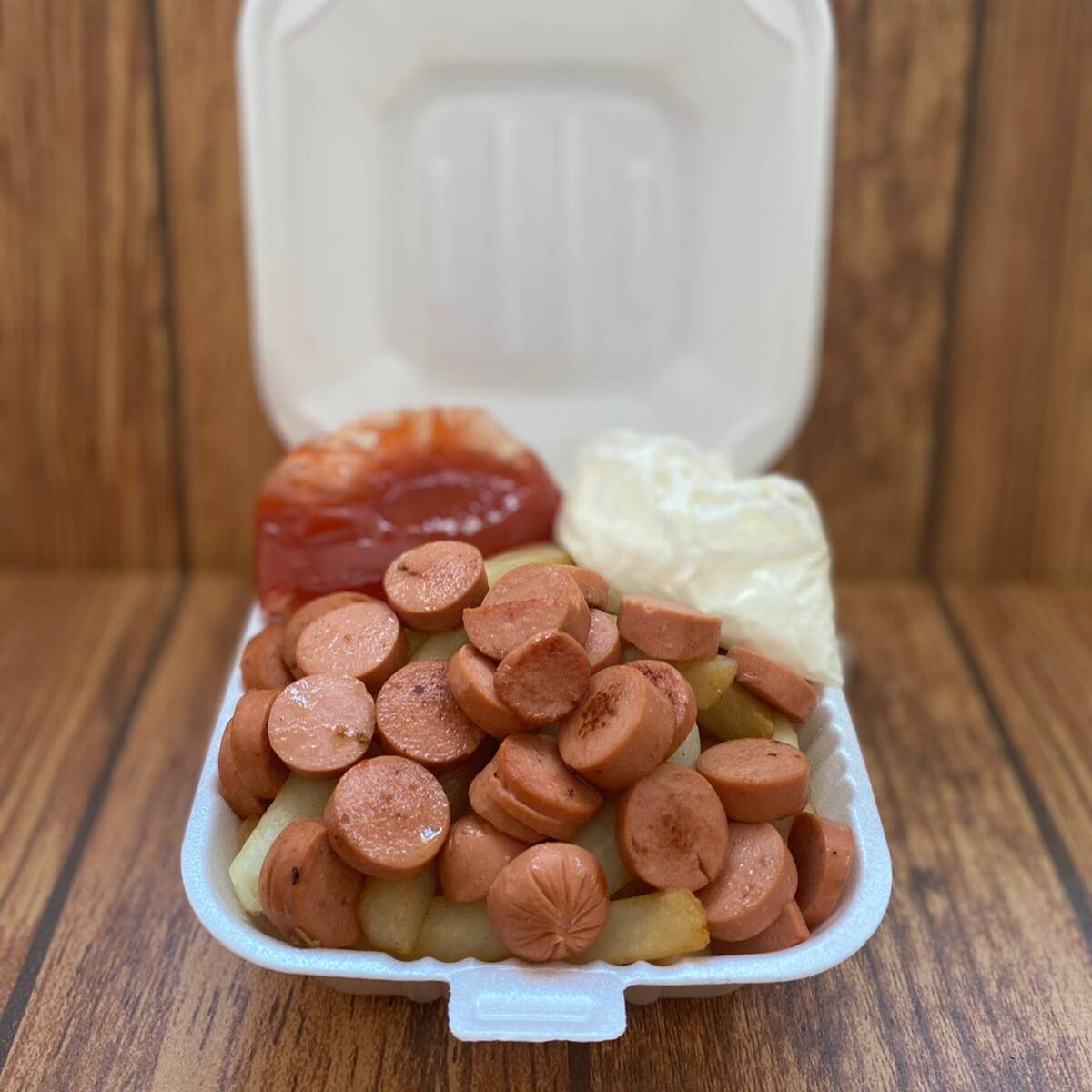 Salchipapas