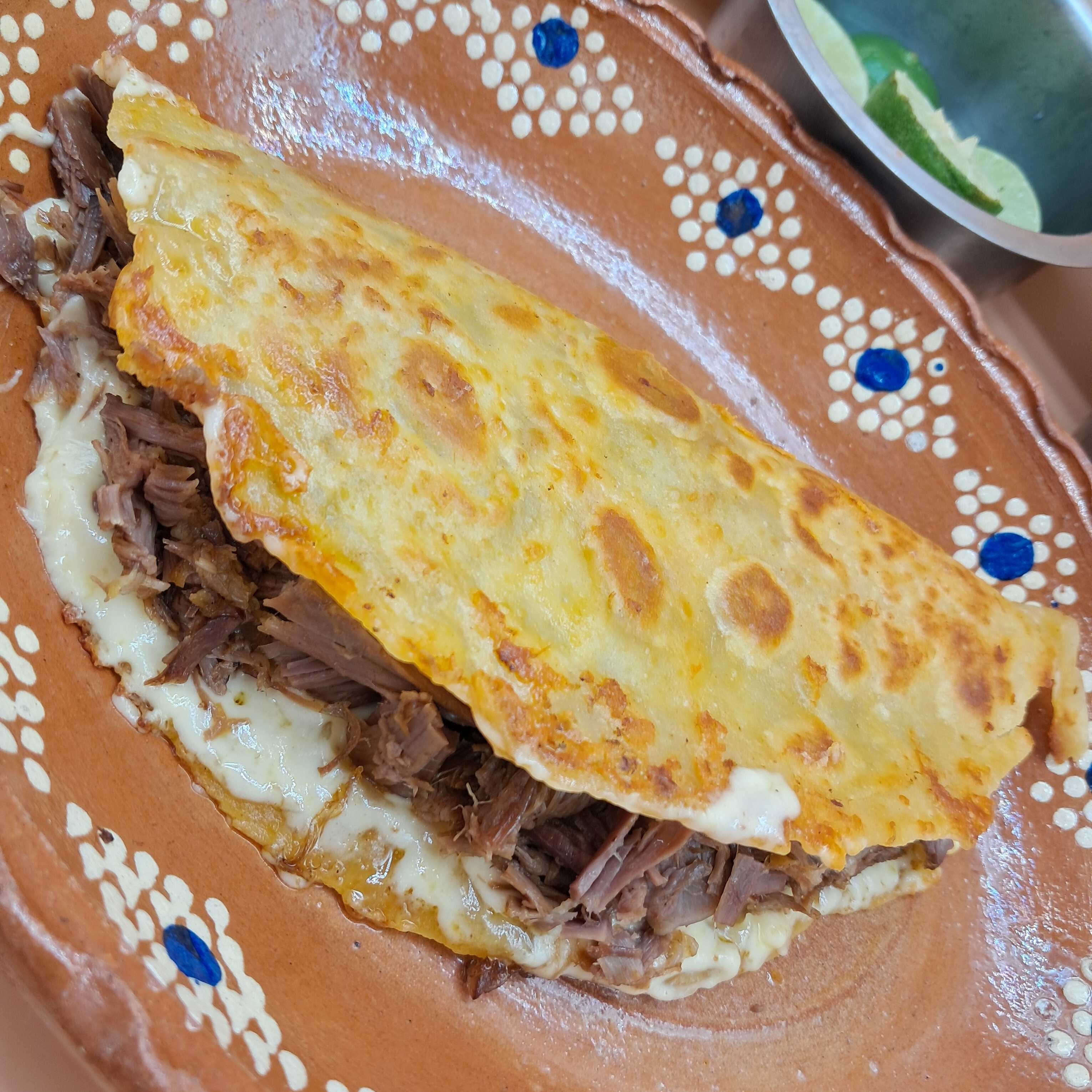 QUESADILLA HARINA C/CARNE