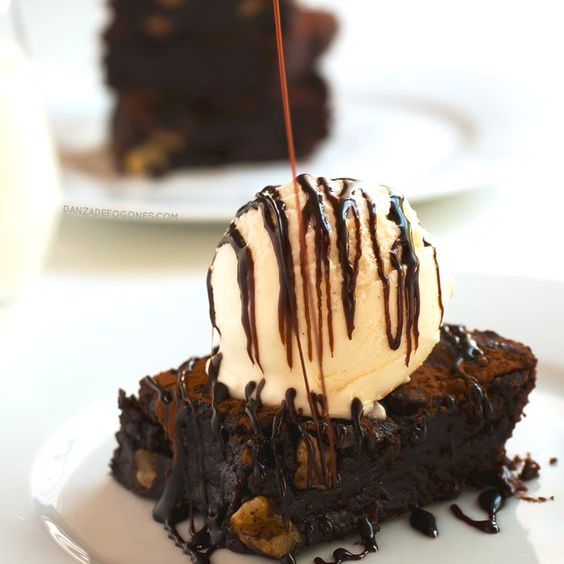 Brownie con Helado