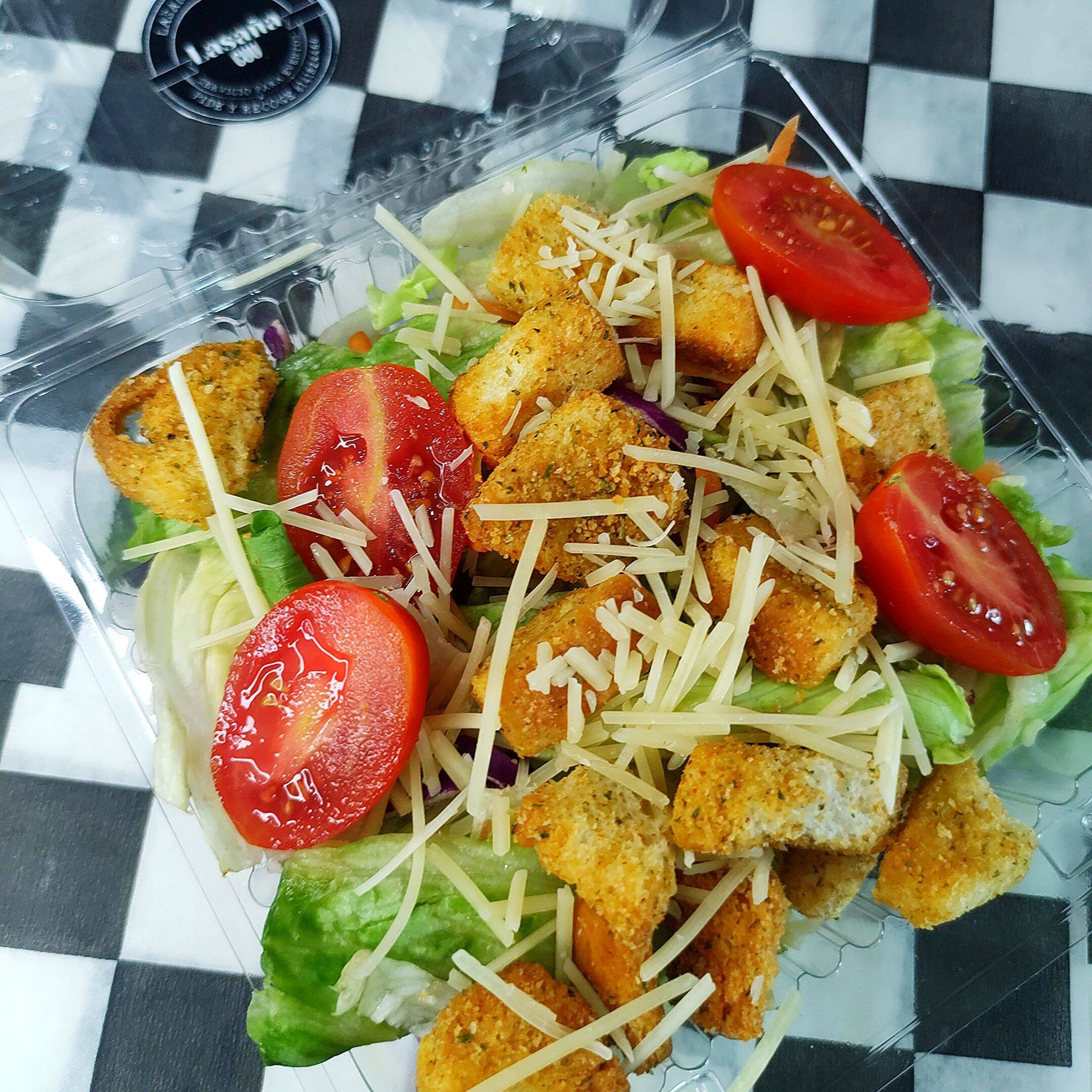 Lasaña dos porciones + ensalada
