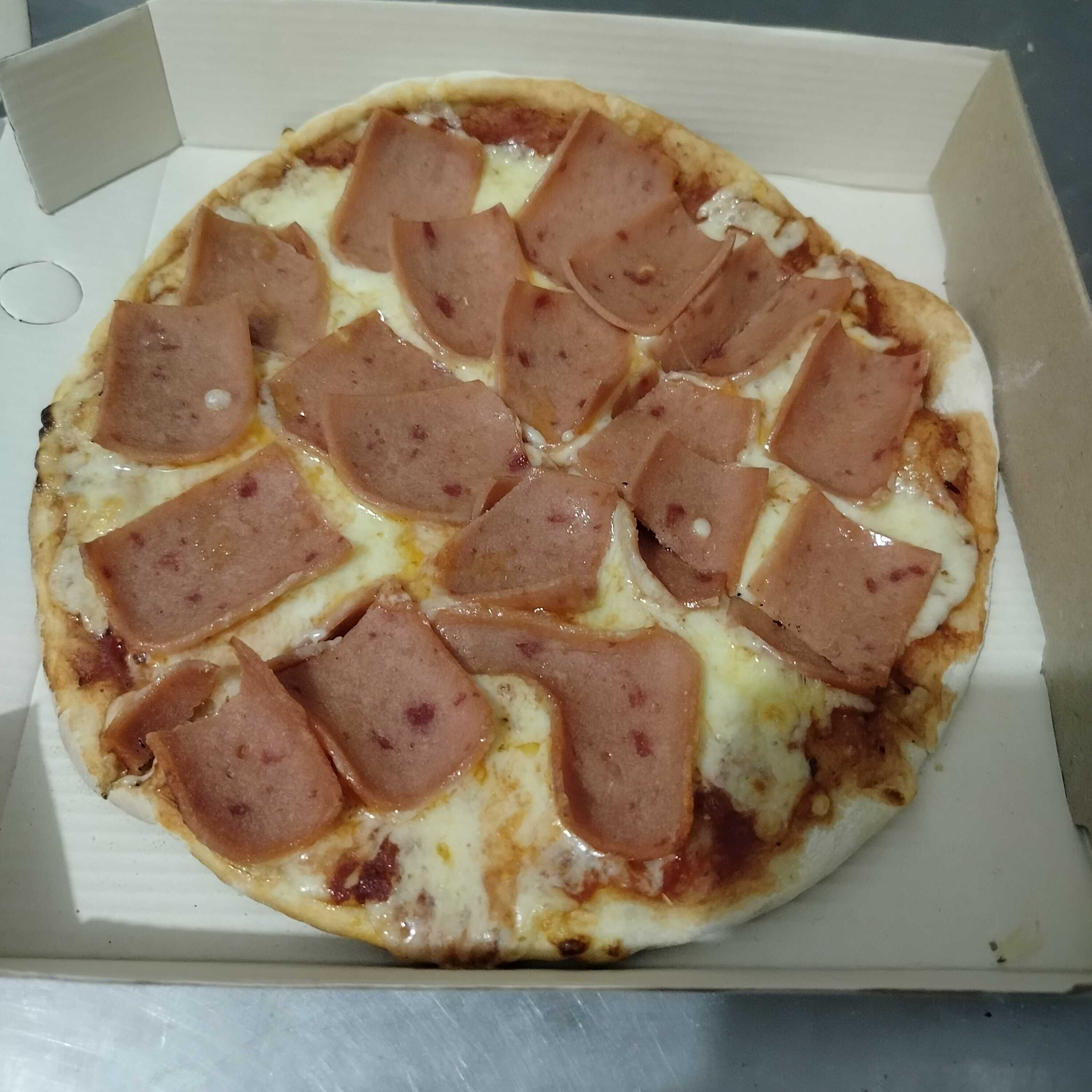 Pizza Personal Jamon y Queso 22cm + Gaseosa 250ml