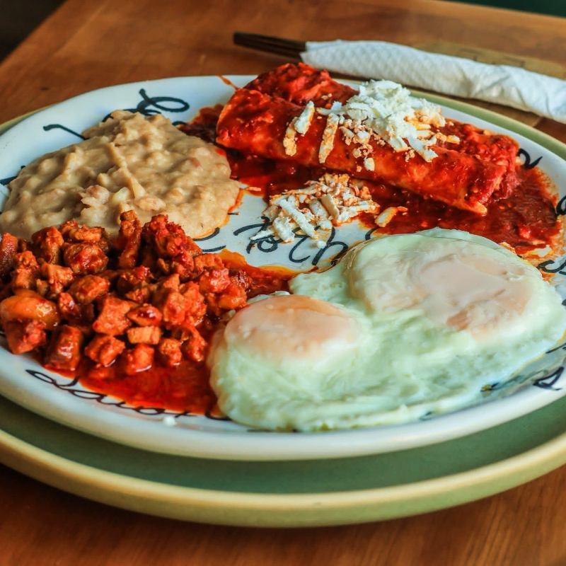 Almuerzo Dos Raíces