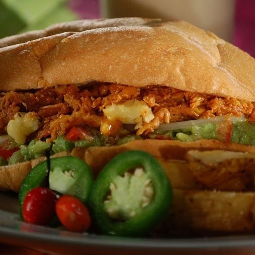 Torta de huevo con longaniza