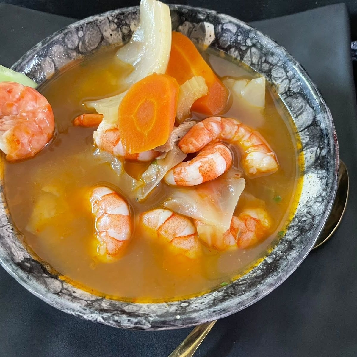 CALDO DE CAMARONES