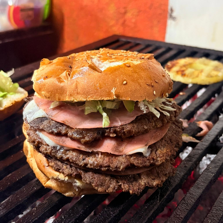 Hambuguesa Triple