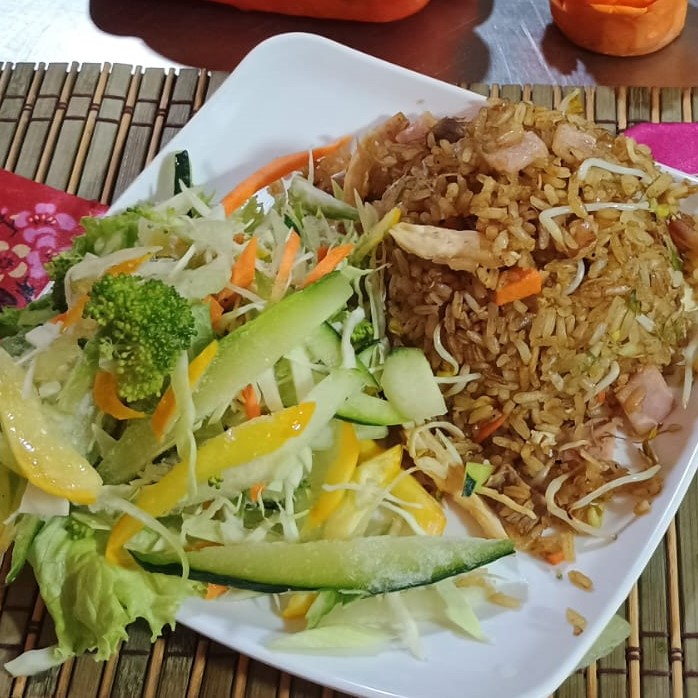Combo Mixto Individual (Arroz Chino + Verdura)