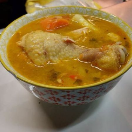 Sopa de Pollo con arroz.