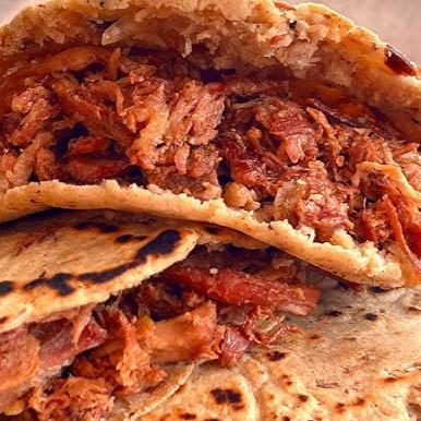 Gordita de Carnitas