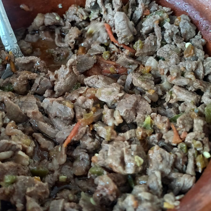 Carne con Chile Mollete