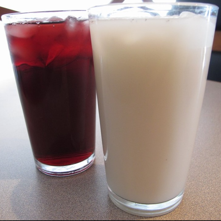 Agua Horchata o Jamaica