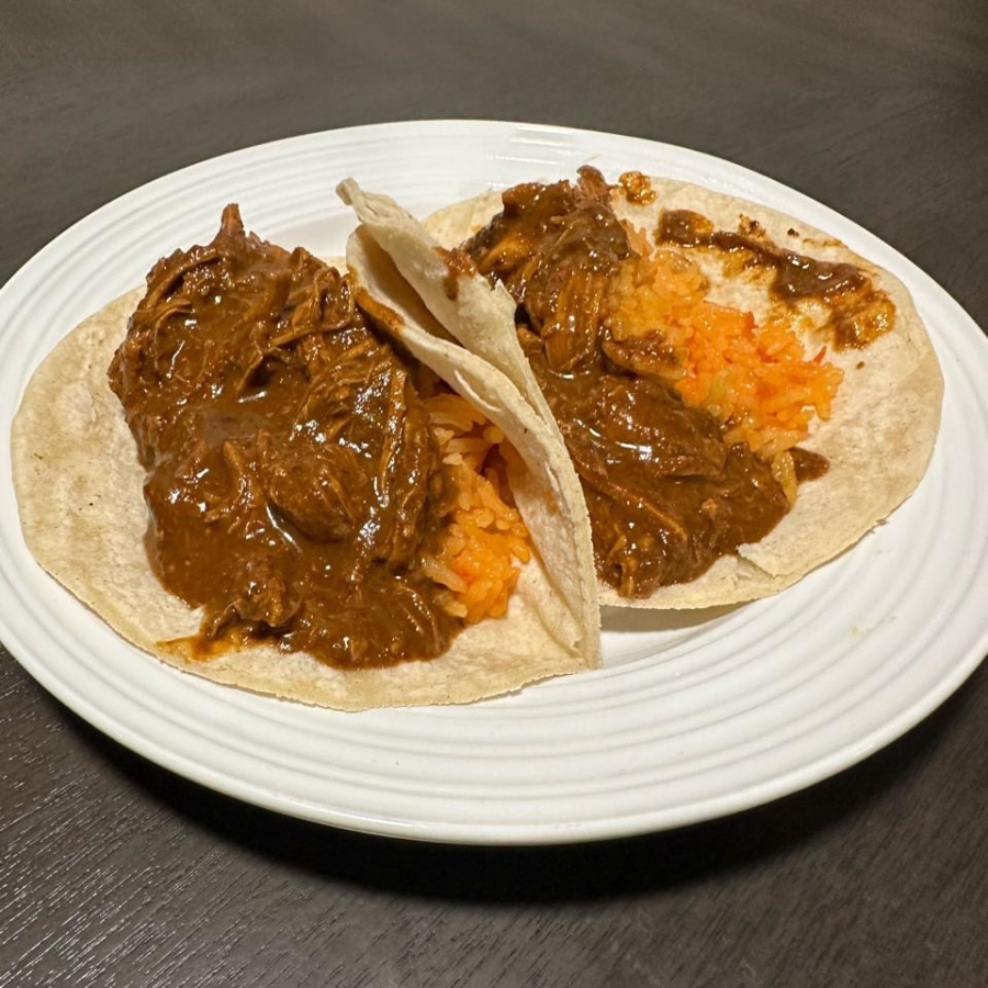 TACOS ACORAZADOS MOLE