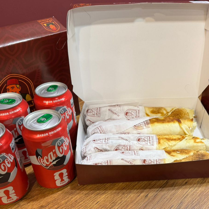 4 shawarmas à sua escolha, 300g de batatas fritas e 4 refrigerantes à sua escolha!