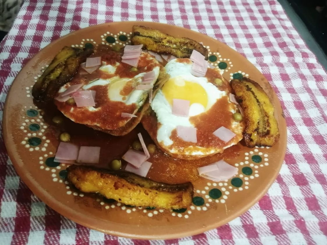 Combo Huevos Motuleños