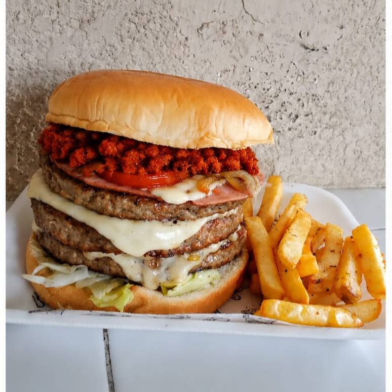 Chorizo rojo triple carne y queso