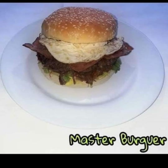 Hamburguesa Triple en Combo