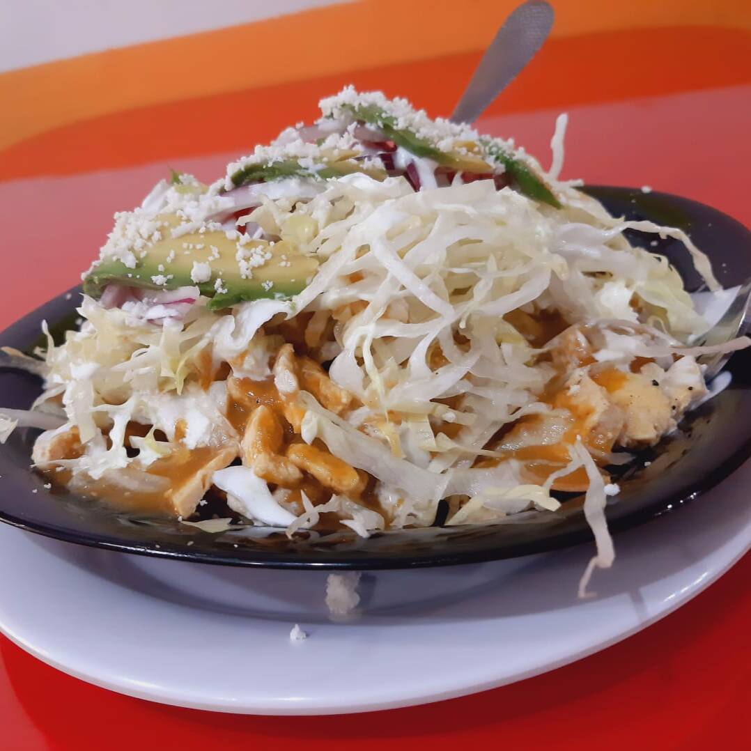 Chilaquiles con milanesa