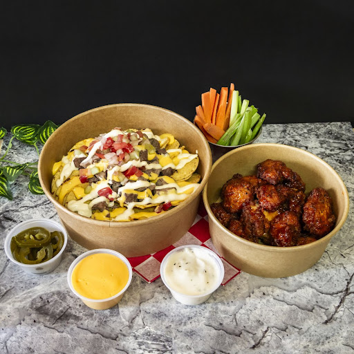 Nachos c/Queso + Boneless