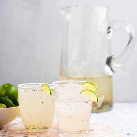 AGUA DE LIMON CON CHIA (500 ML)