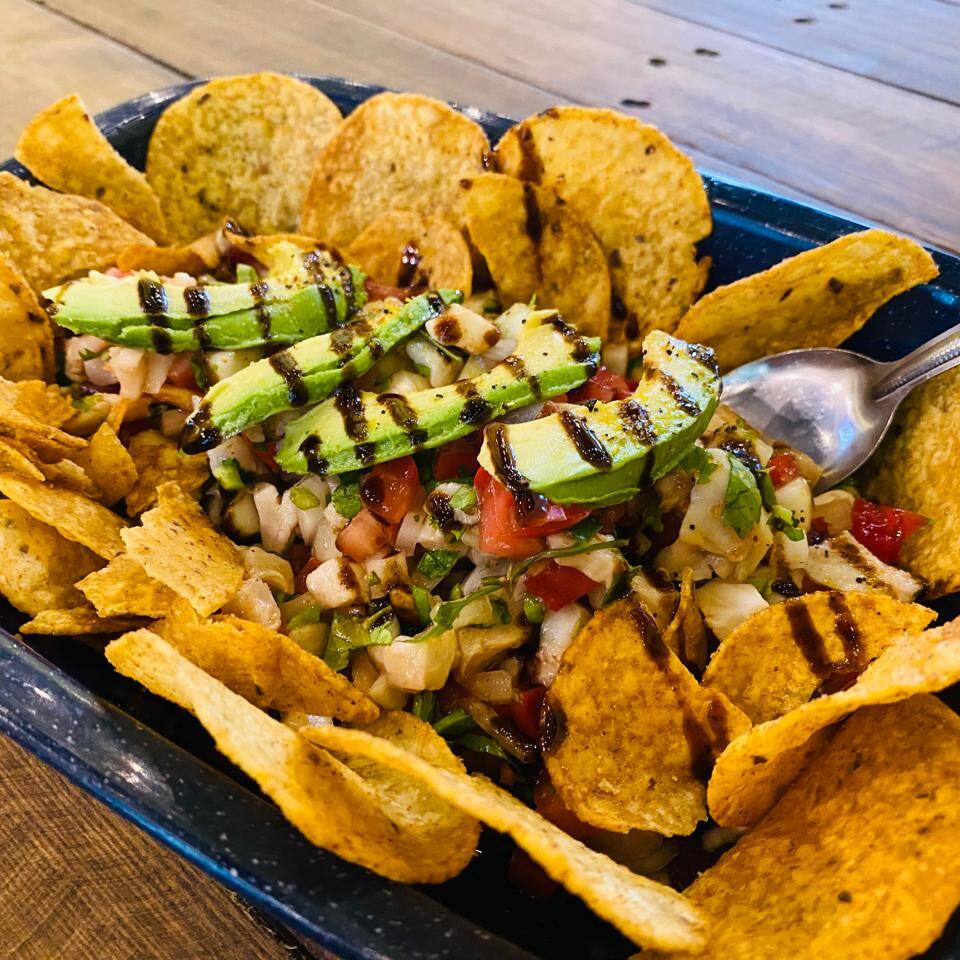 Tostitos con Ceviche de Pescado