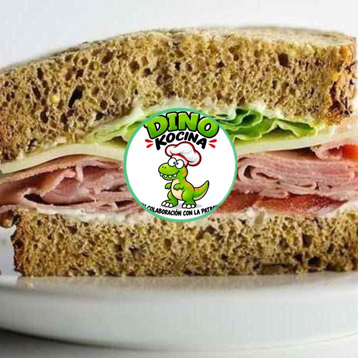 Sándwich Clásico