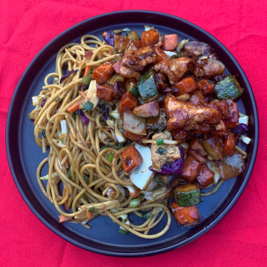 Kung Pao Pollo con Espagueti
