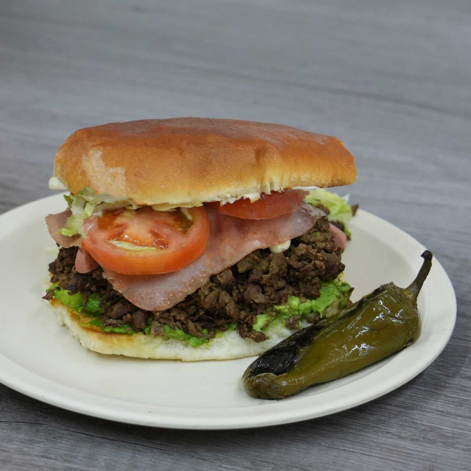 Torta de Bistec Especial