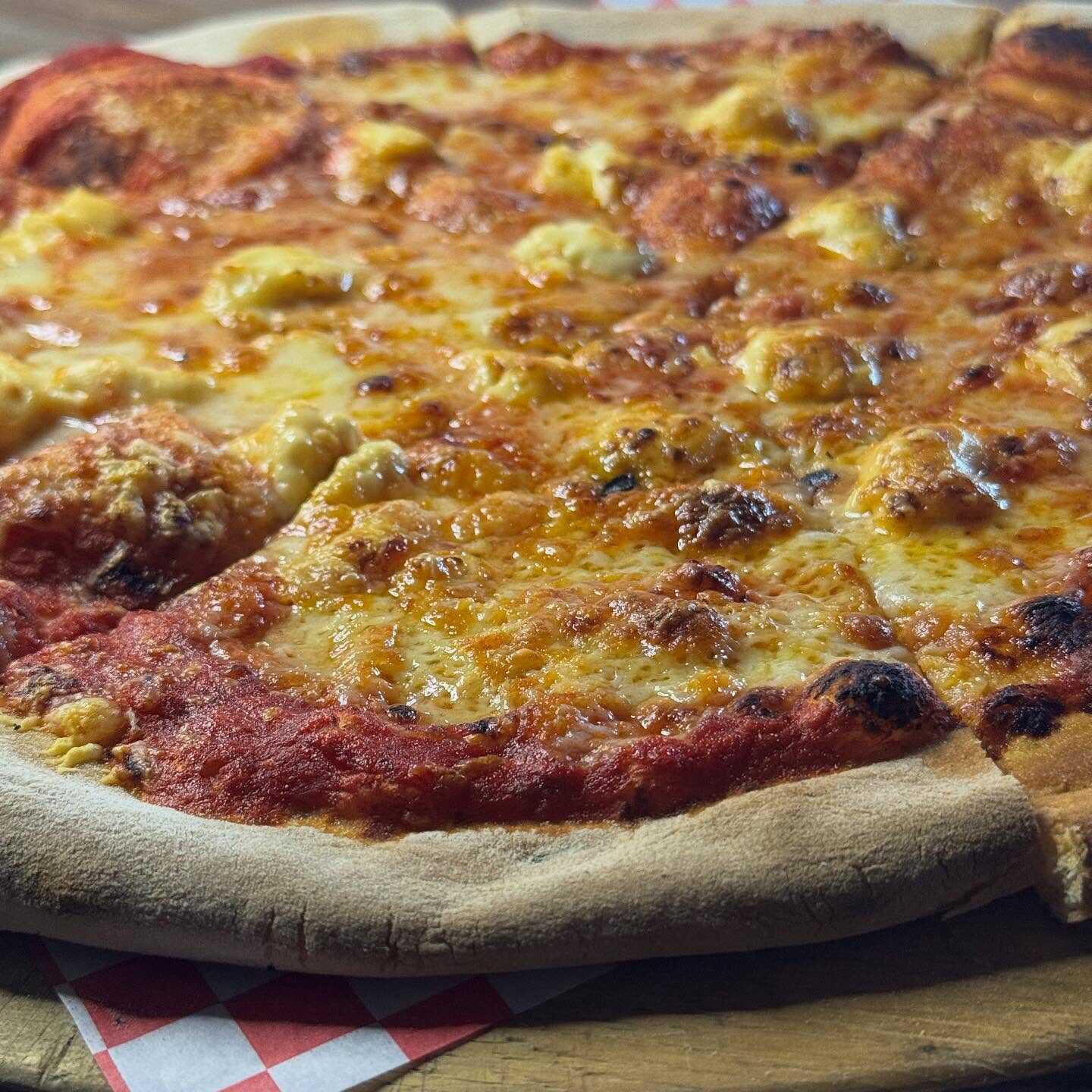 Pizza 4 Quesos