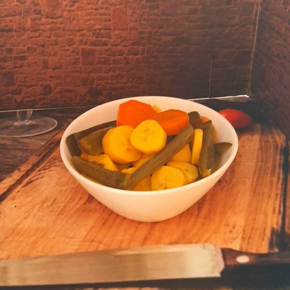 Ensalada de Chile con Banano Pequeña