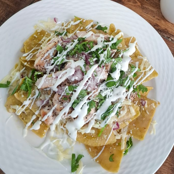 Chilaquiles Verdes con Pollo