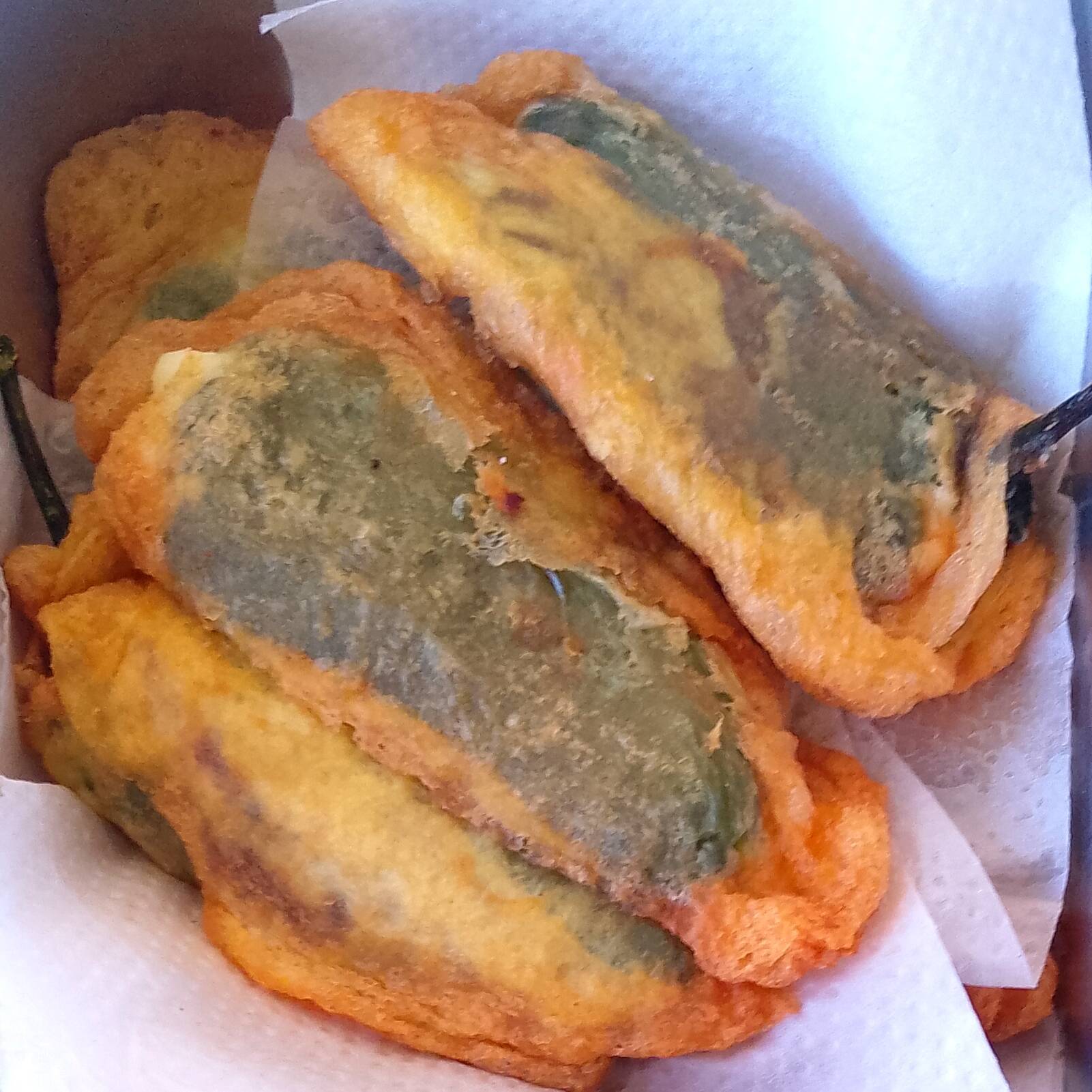 Chile relleno quesillo