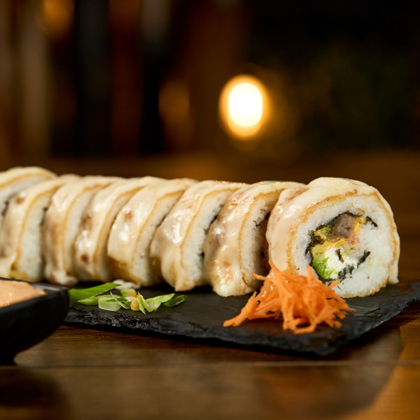 Tres Quesos Roll