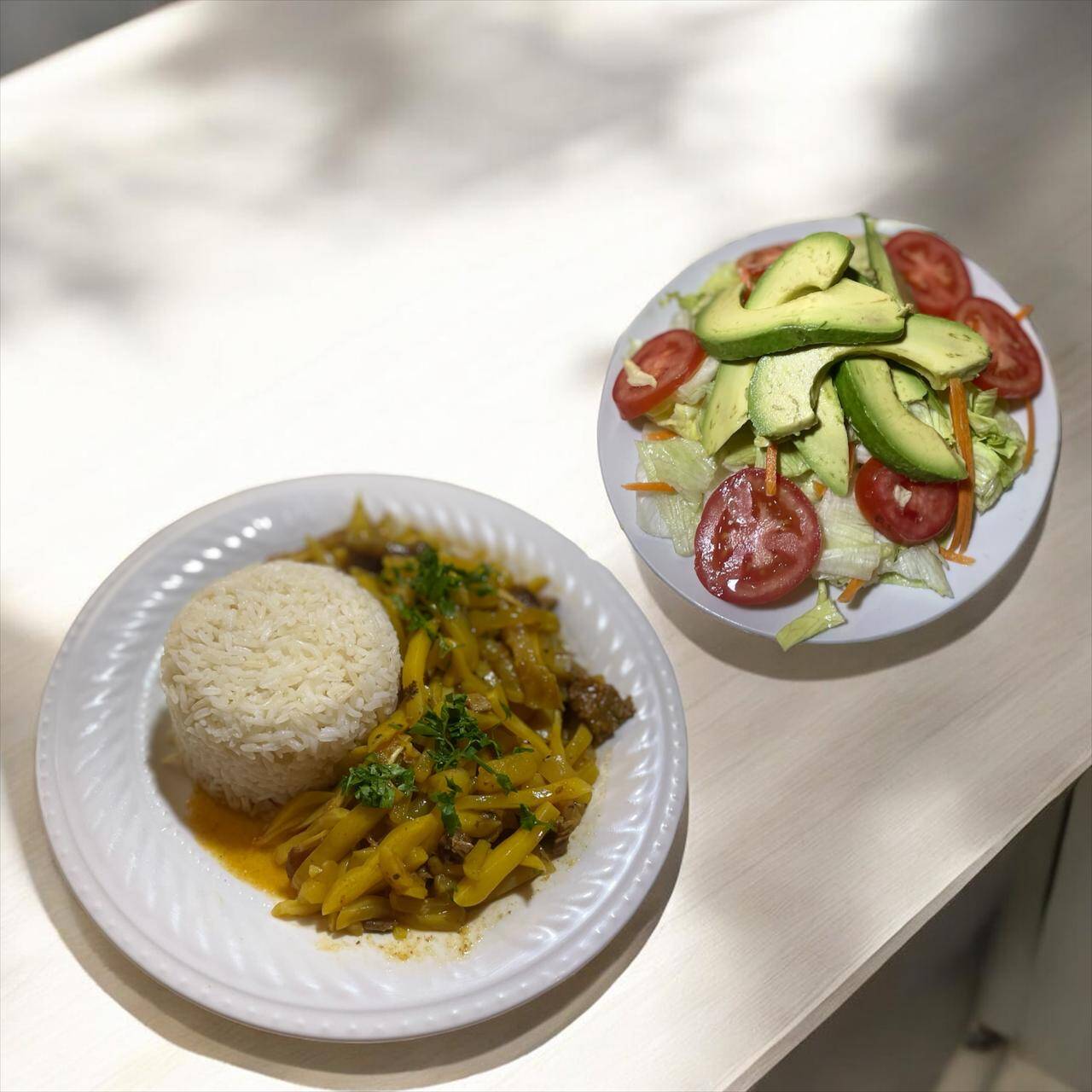 Olluquito con Carne & Ensalada de Palta