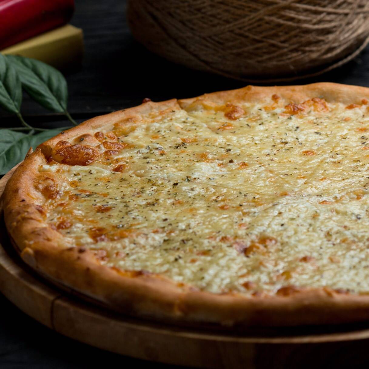 Pizza Grande Selección de Quesos 10 Rebanadas