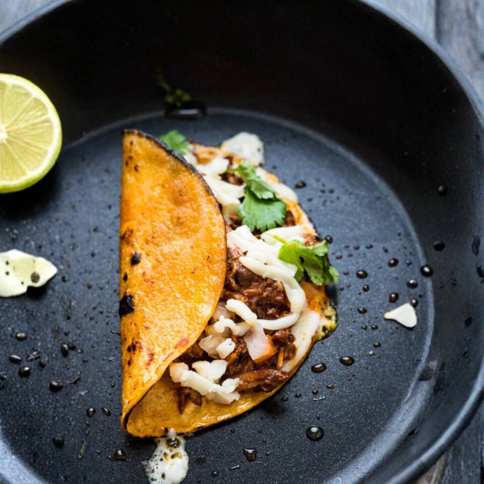 1 Taco de Queso Birria