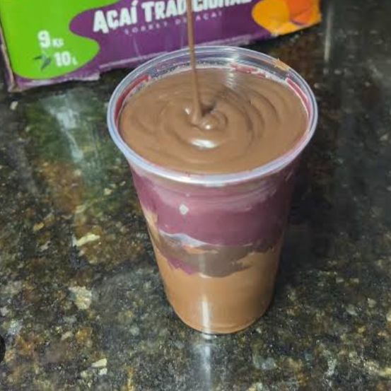 LEITE EM PÓ, LEITE LÍQUIDO, PAÇOCA, GRANOLA (BATIDO TUDO JUNTO) SE NÃO DESEJAR ALGUM ADICIONAL POR FAVOR INFORMAR NO PRIVADO