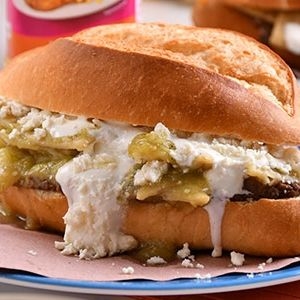 TORTA DE CHILAQUILES VERDES