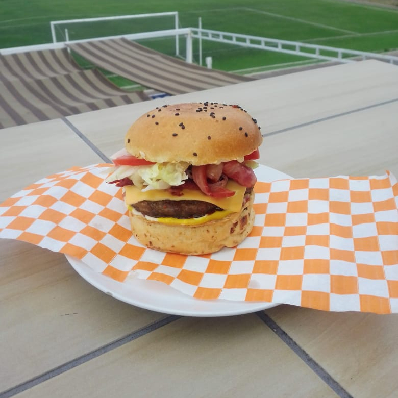 Res c/queso y tocino