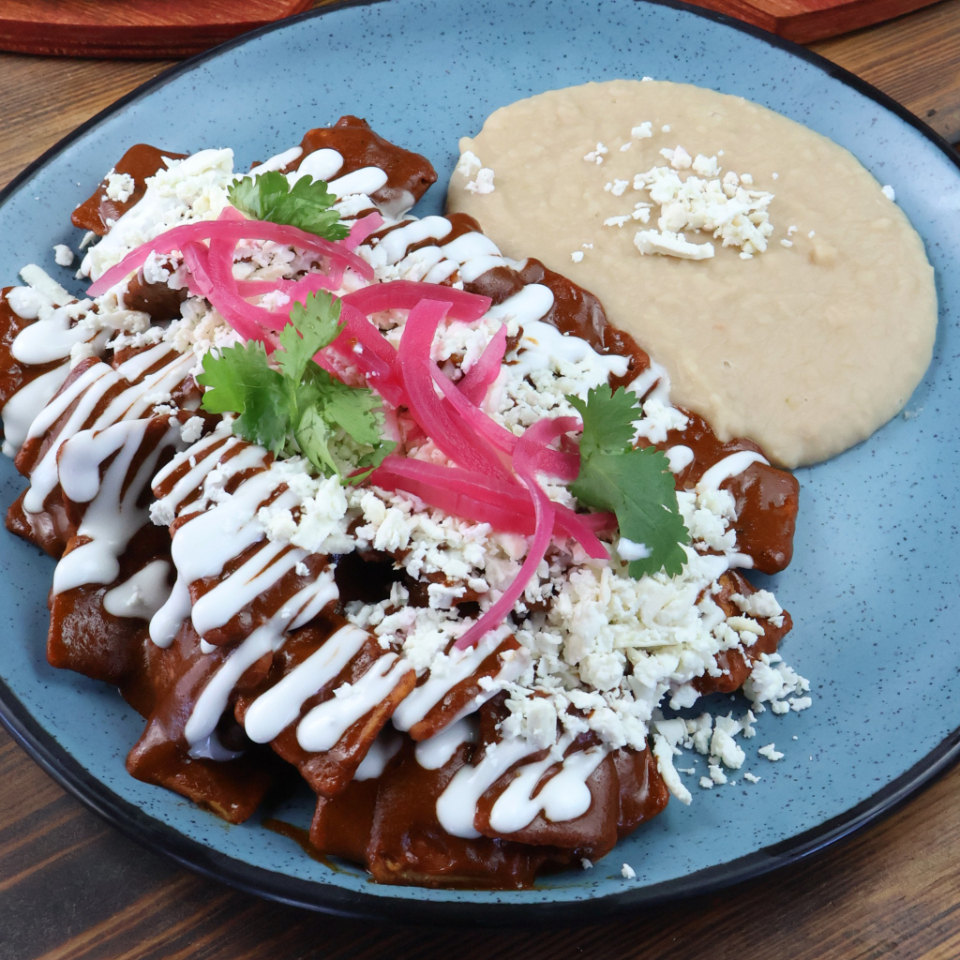 Chilaquiles de mole