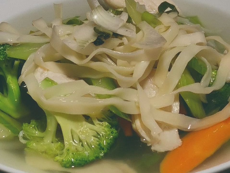 Sopa de Pollo con Vegetales