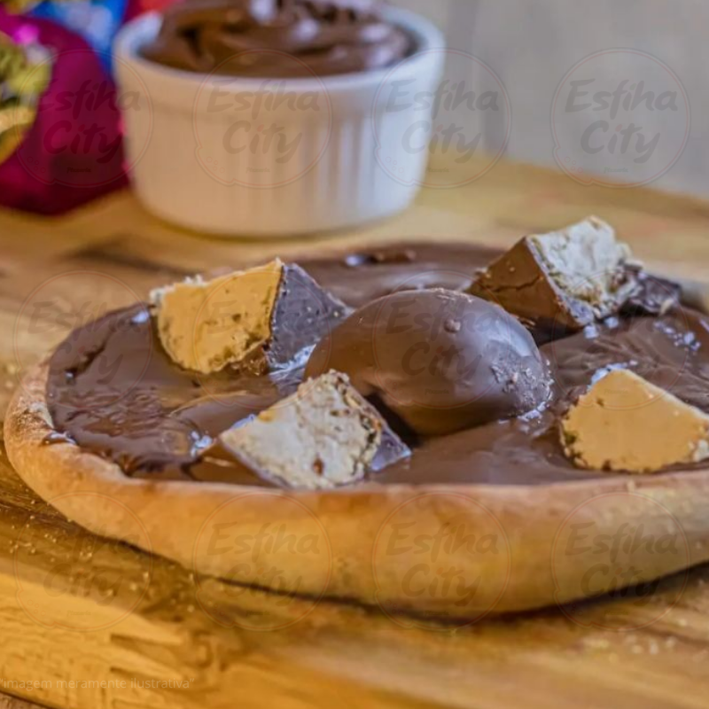 Chocolate cremoso com pedaços do bombom Sonho de Valsa.